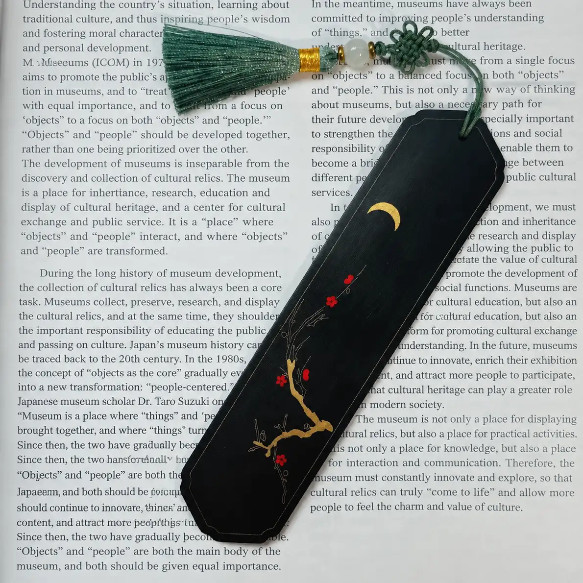 Chinese-Style Classical Wooden Bookmark Gift