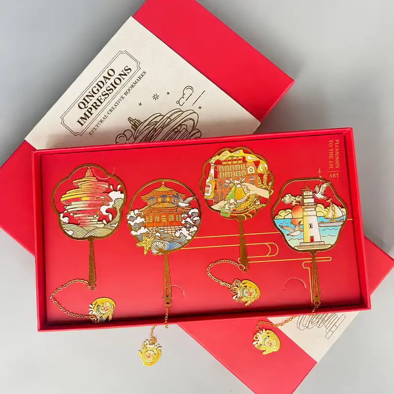 Chinese-Style Hollow Metal Bookmark Souvenir