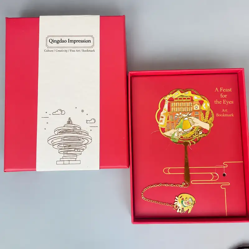 Chinese-Style Hollow Metal Bookmark Souvenir