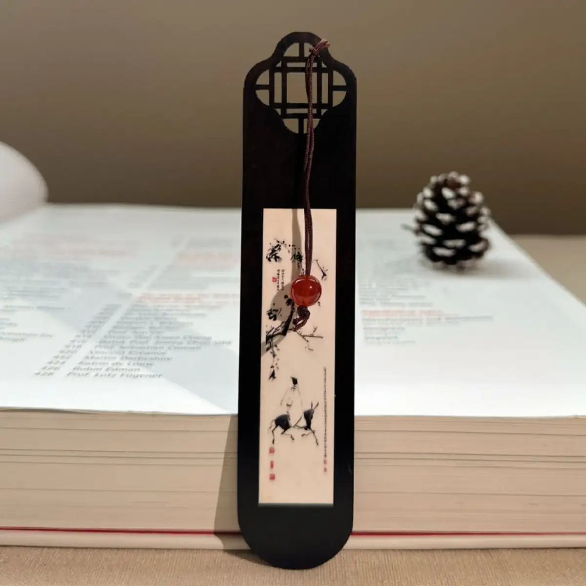 Chinese-Style Classical Wooden Bookmark Gift