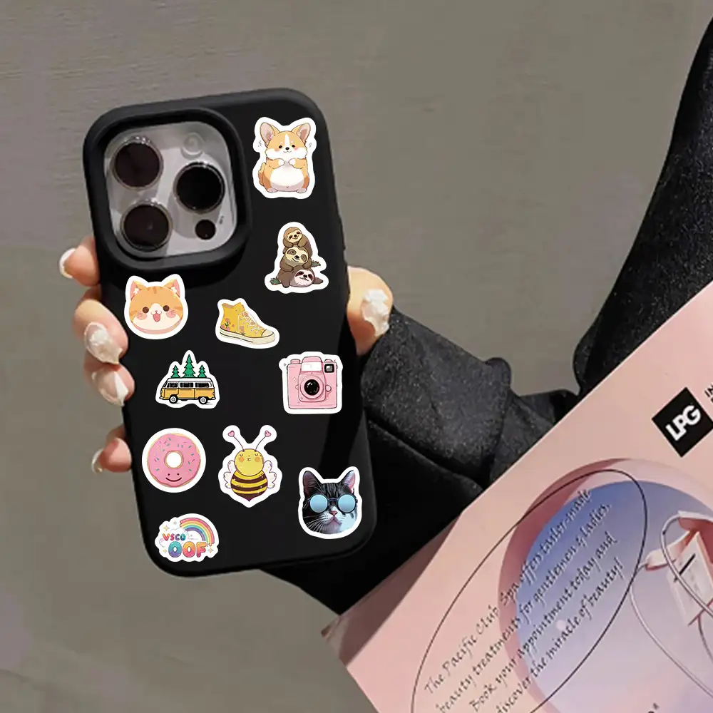 500-Piece Cartoon Sticker Roll for DIY Crafts