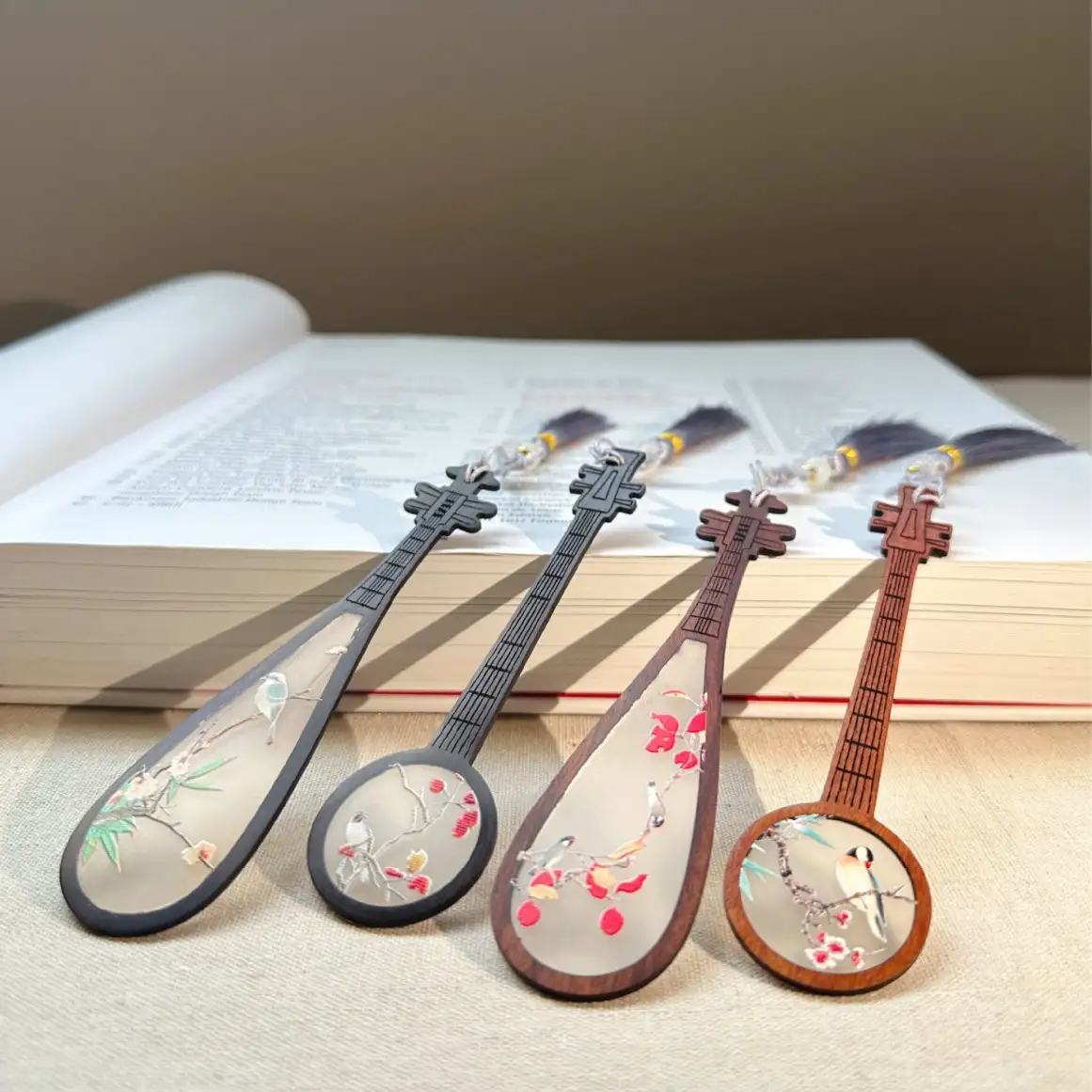 Chinese-Style Classical Wooden Bookmark Gift