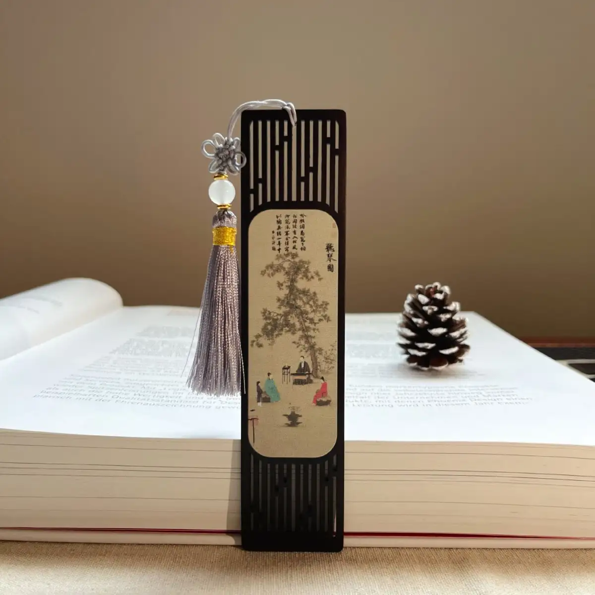 Chinese-Style Classical Wooden Bookmark Gift