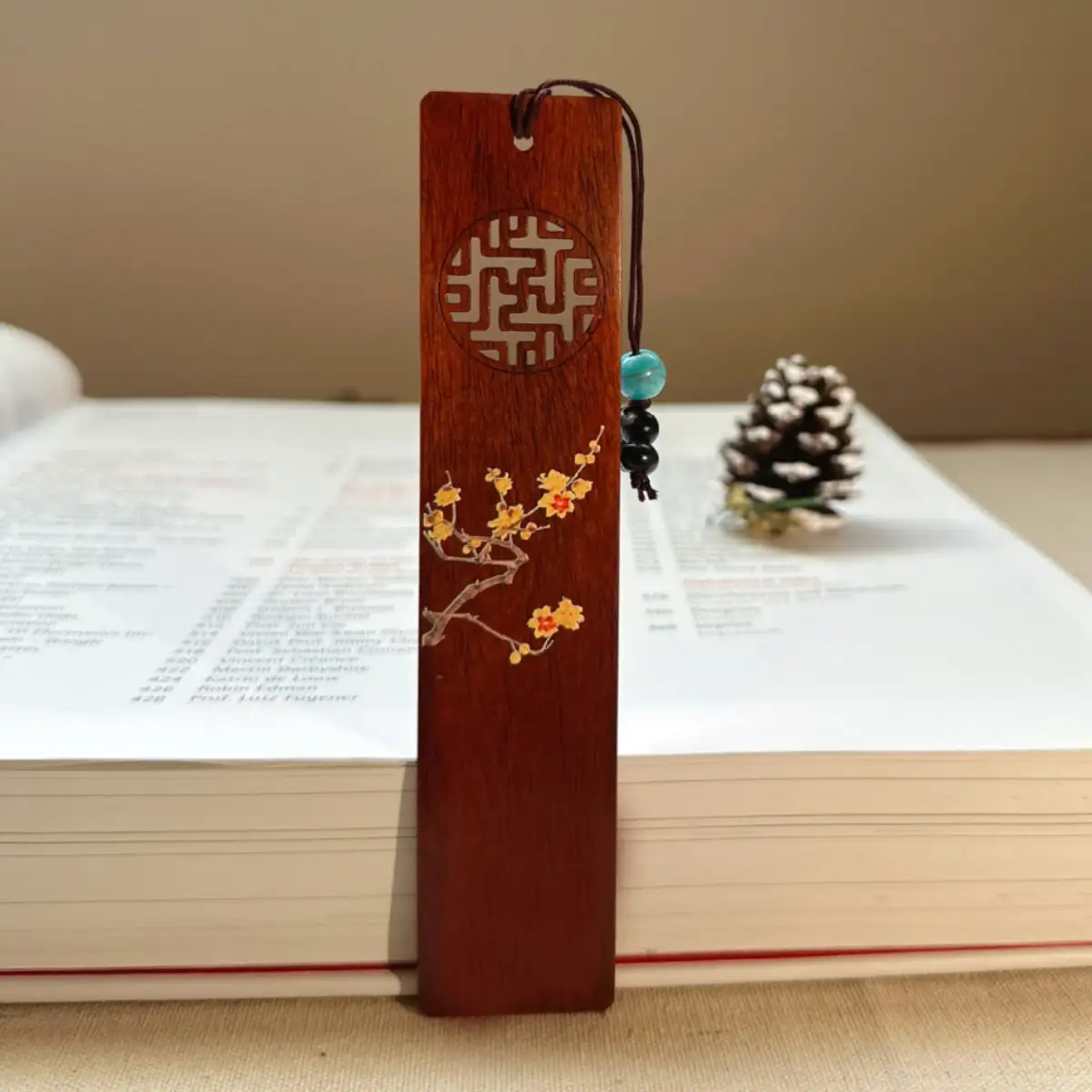 Chinese-Style Classical Wooden Bookmark Gift