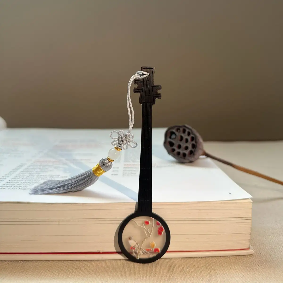 Chinese-Style Classical Wooden Bookmark Gift