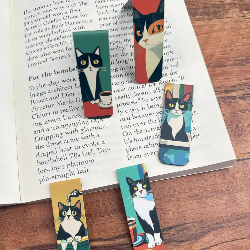 Cute Black Cat Magnetic Bookmark
